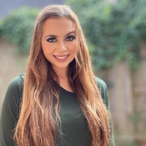 Meet your Posher, Emily